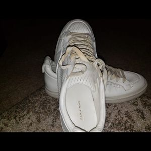 Men’s solid white Zara man sneakers